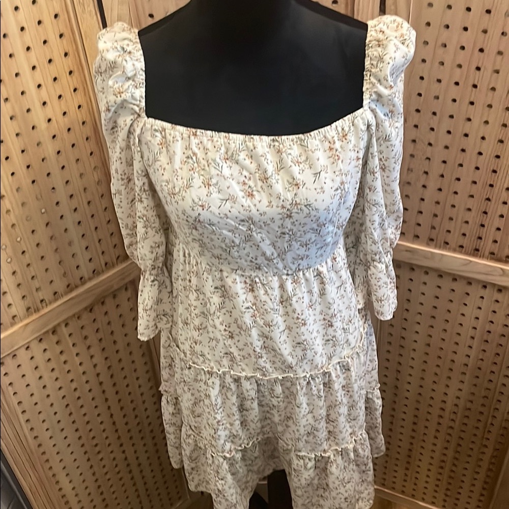 Floral Square Neck Tiered Dress‎